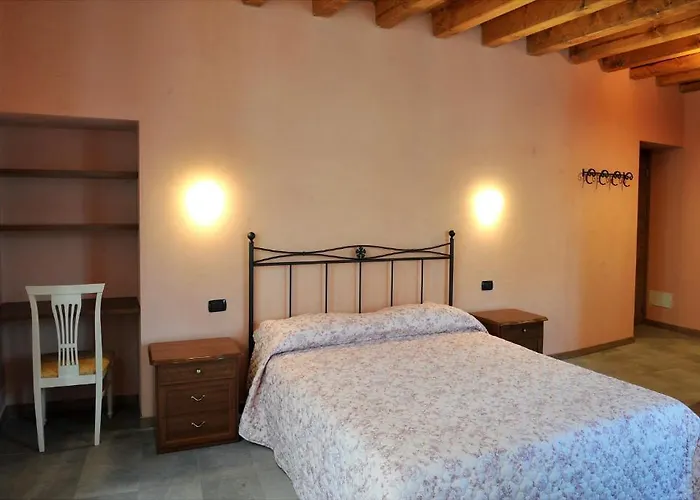 Sant'antonio De Foris فندق مبيت وإفطار بيرغامو