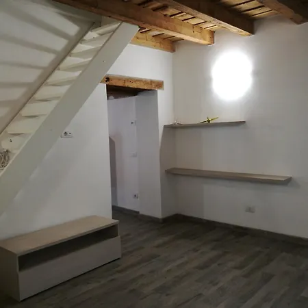 Sant'antonio De Foris Oda ve Kahvaltı 4*
